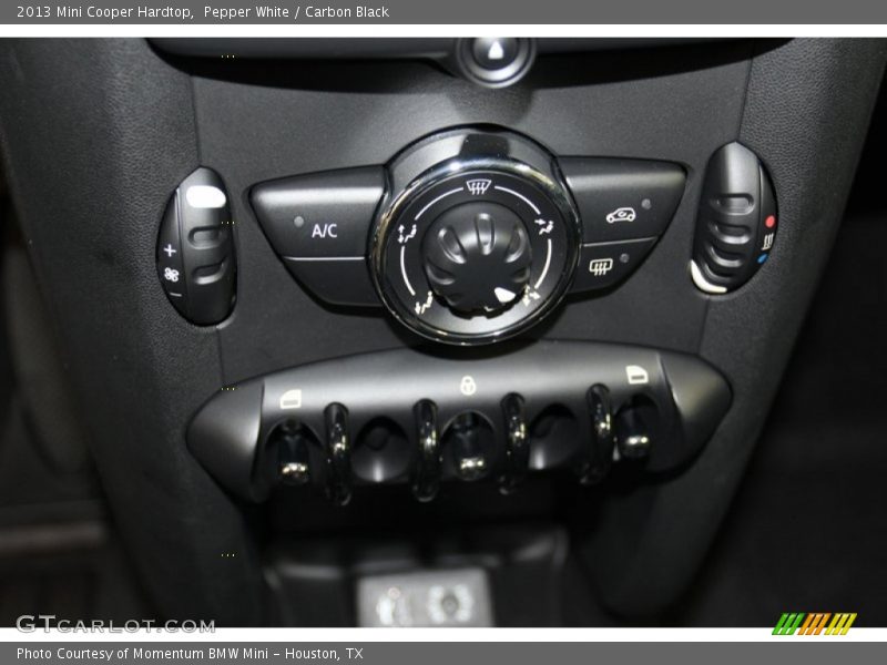 Pepper White / Carbon Black 2013 Mini Cooper Hardtop