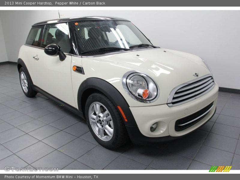 Pepper White / Carbon Black 2013 Mini Cooper Hardtop