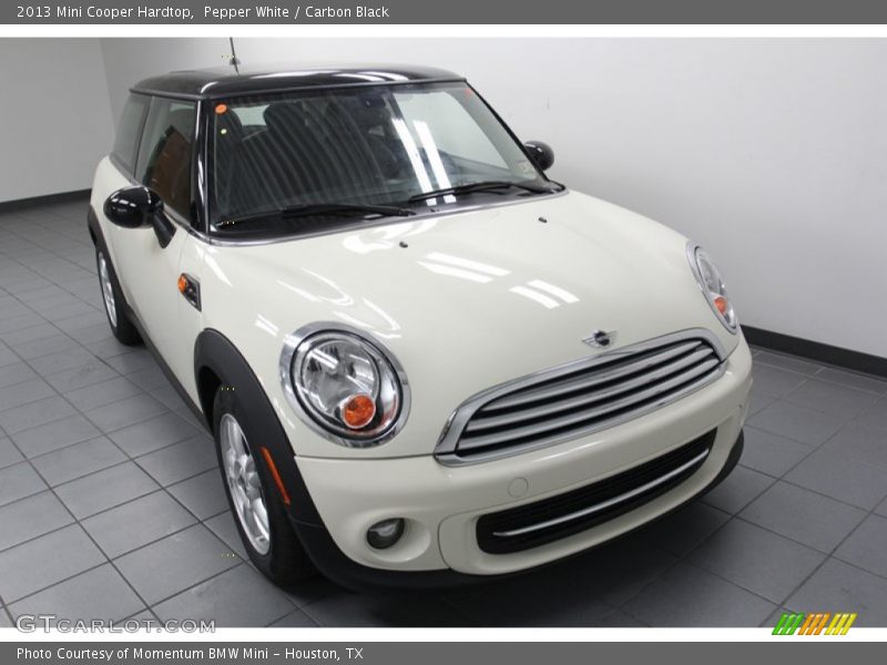 Pepper White / Carbon Black 2013 Mini Cooper Hardtop
