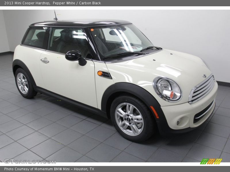 Pepper White / Carbon Black 2013 Mini Cooper Hardtop