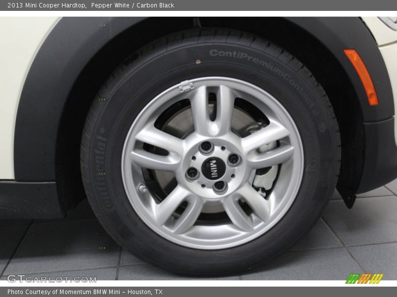 Pepper White / Carbon Black 2013 Mini Cooper Hardtop