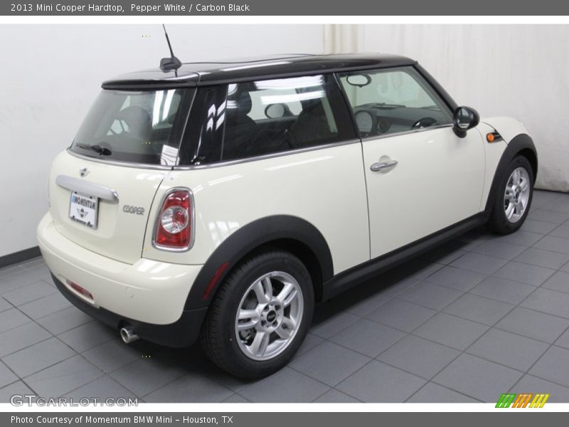 Pepper White / Carbon Black 2013 Mini Cooper Hardtop