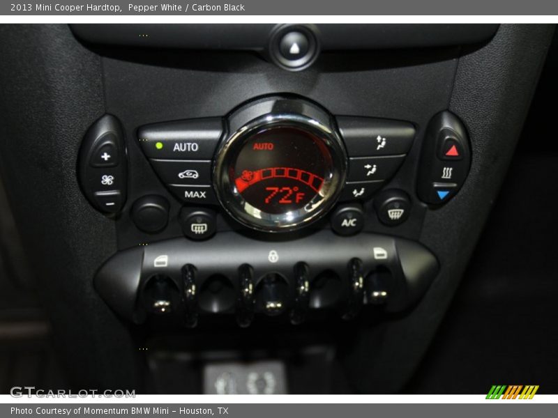 Pepper White / Carbon Black 2013 Mini Cooper Hardtop