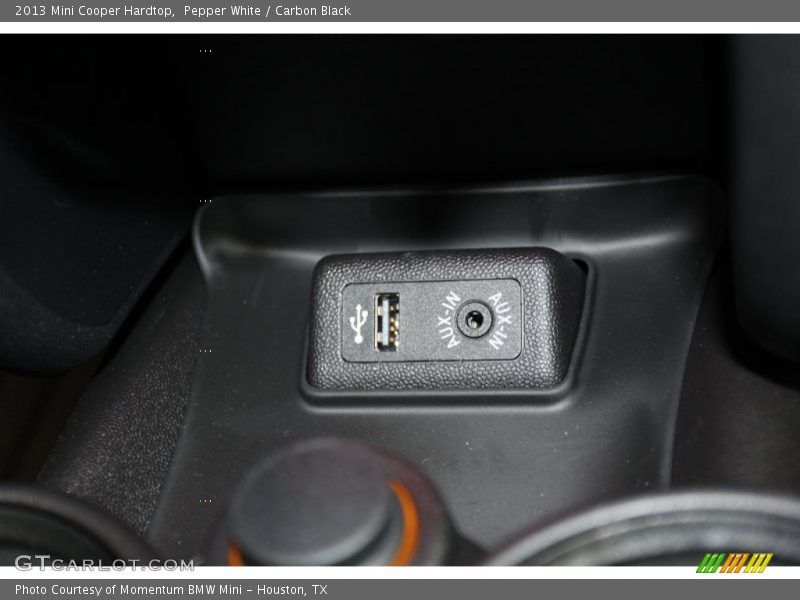 Pepper White / Carbon Black 2013 Mini Cooper Hardtop