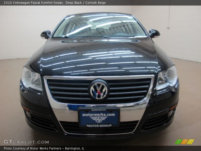 Deep Black / Cornsilk Beige 2010 Volkswagen Passat Komfort Sedan