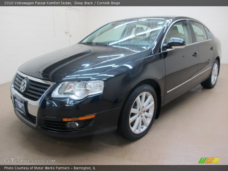 Deep Black / Cornsilk Beige 2010 Volkswagen Passat Komfort Sedan