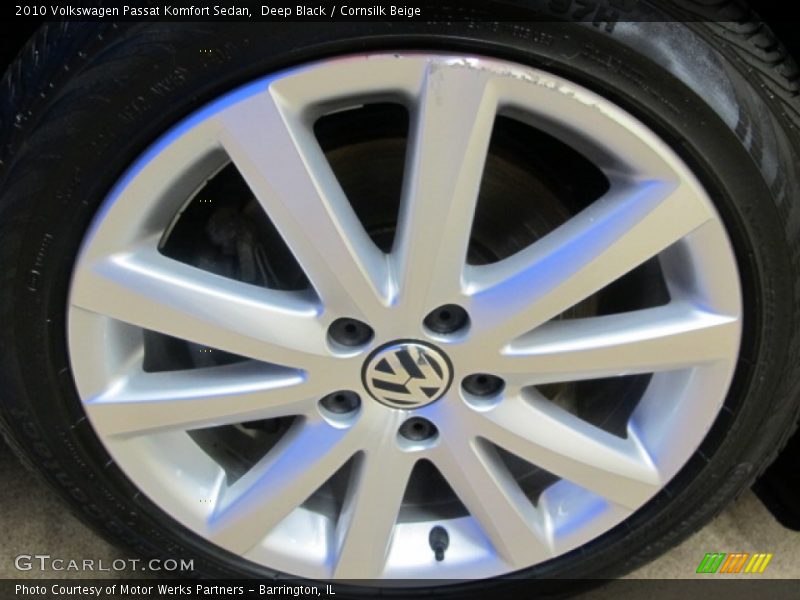 Deep Black / Cornsilk Beige 2010 Volkswagen Passat Komfort Sedan