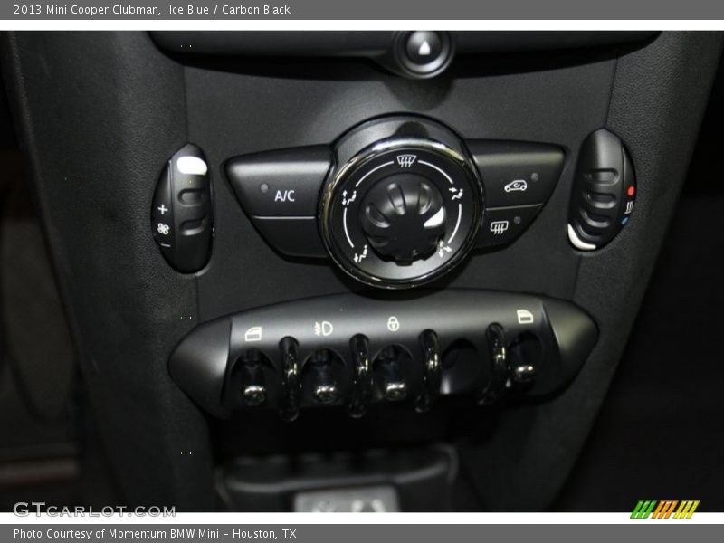Ice Blue / Carbon Black 2013 Mini Cooper Clubman