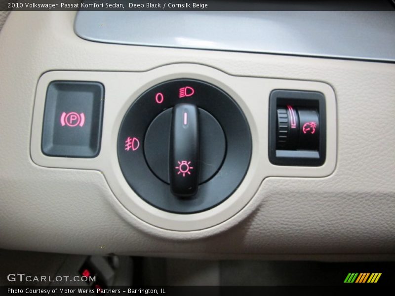 Deep Black / Cornsilk Beige 2010 Volkswagen Passat Komfort Sedan