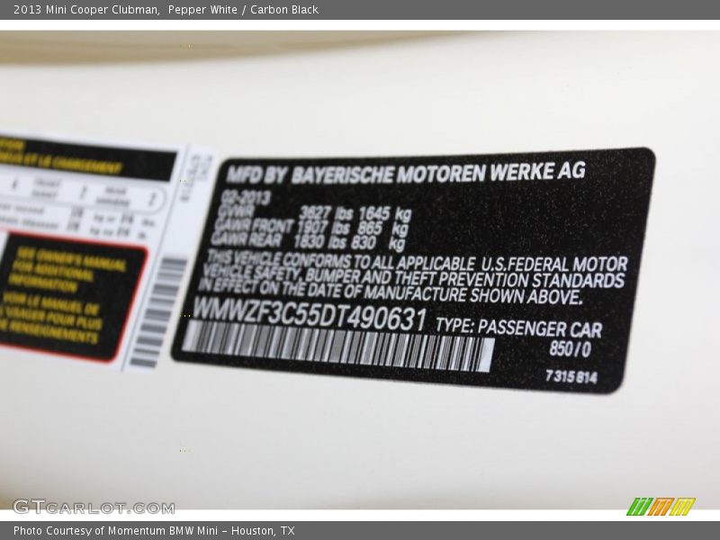 Pepper White / Carbon Black 2013 Mini Cooper Clubman