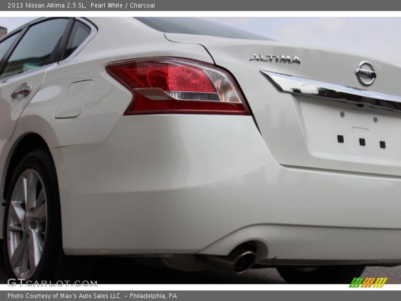 Pearl White / Charcoal 2013 Nissan Altima 2.5 SL