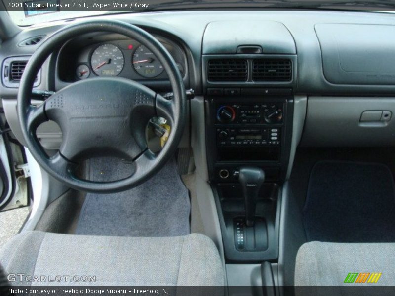 Dashboard of 2001 Forester 2.5 L
