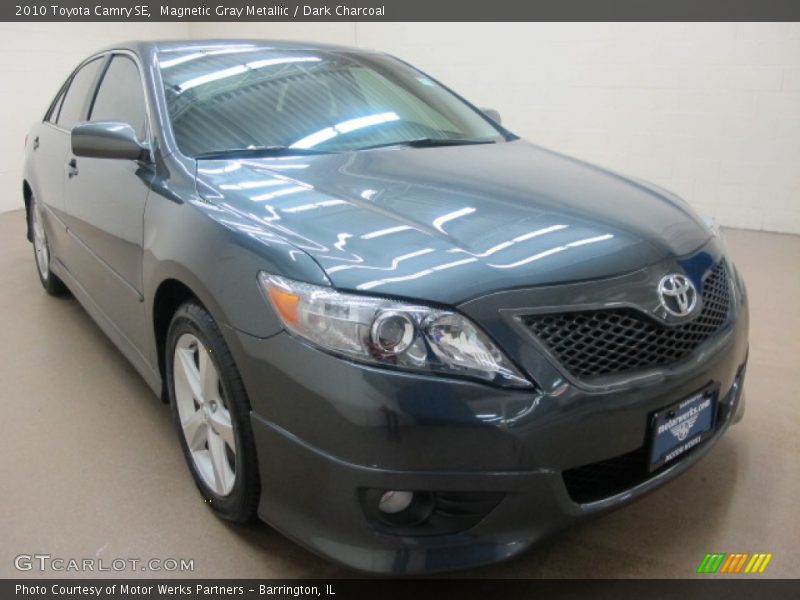 Magnetic Gray Metallic / Dark Charcoal 2010 Toyota Camry SE