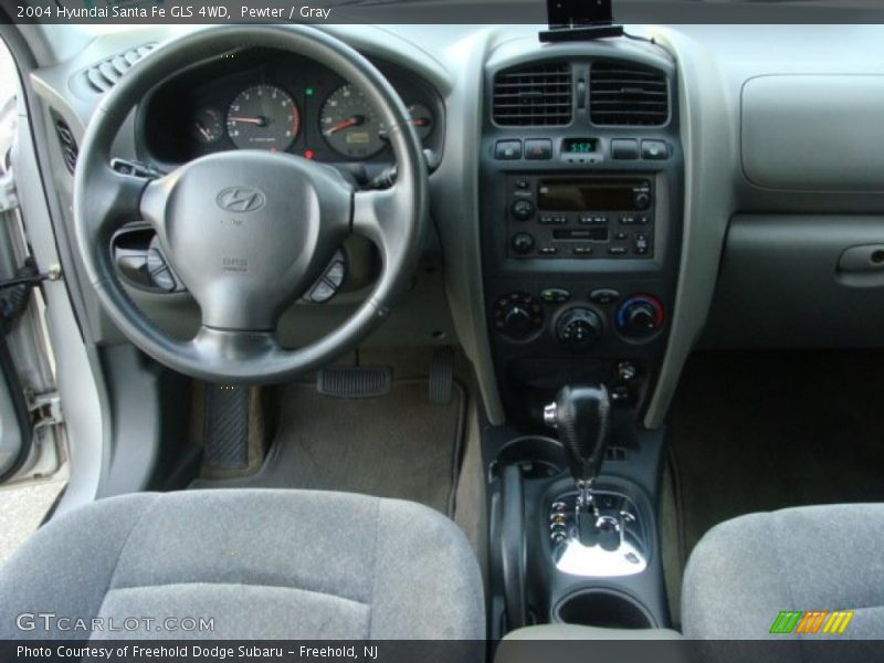 Dashboard of 2004 Santa Fe GLS 4WD