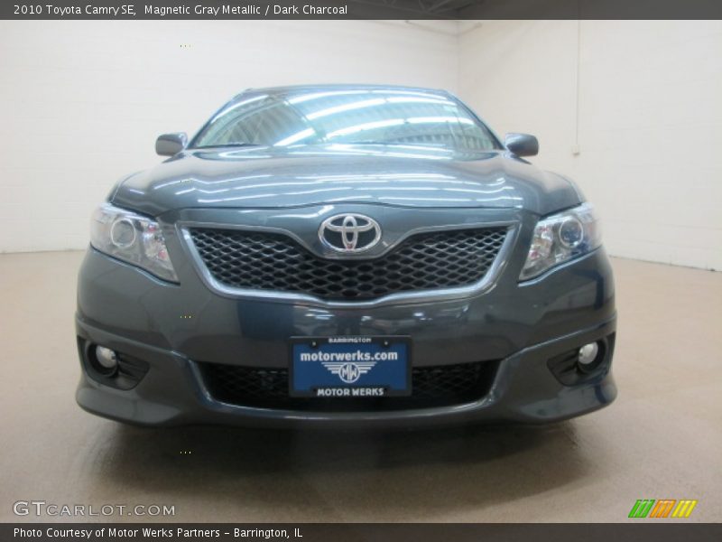 Magnetic Gray Metallic / Dark Charcoal 2010 Toyota Camry SE