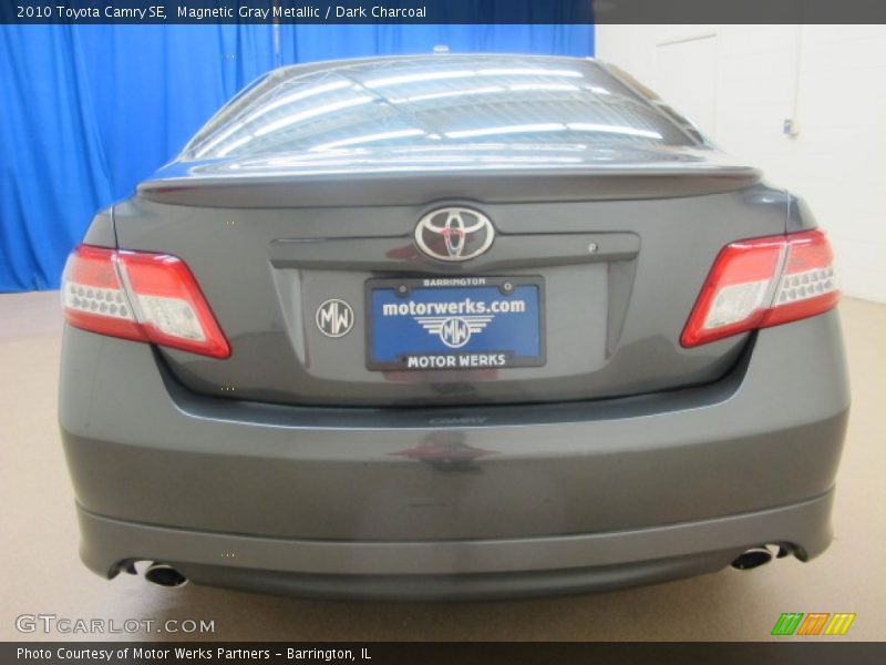 Magnetic Gray Metallic / Dark Charcoal 2010 Toyota Camry SE