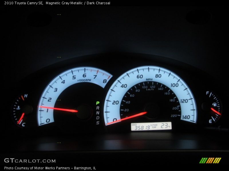Magnetic Gray Metallic / Dark Charcoal 2010 Toyota Camry SE