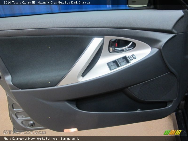 Magnetic Gray Metallic / Dark Charcoal 2010 Toyota Camry SE