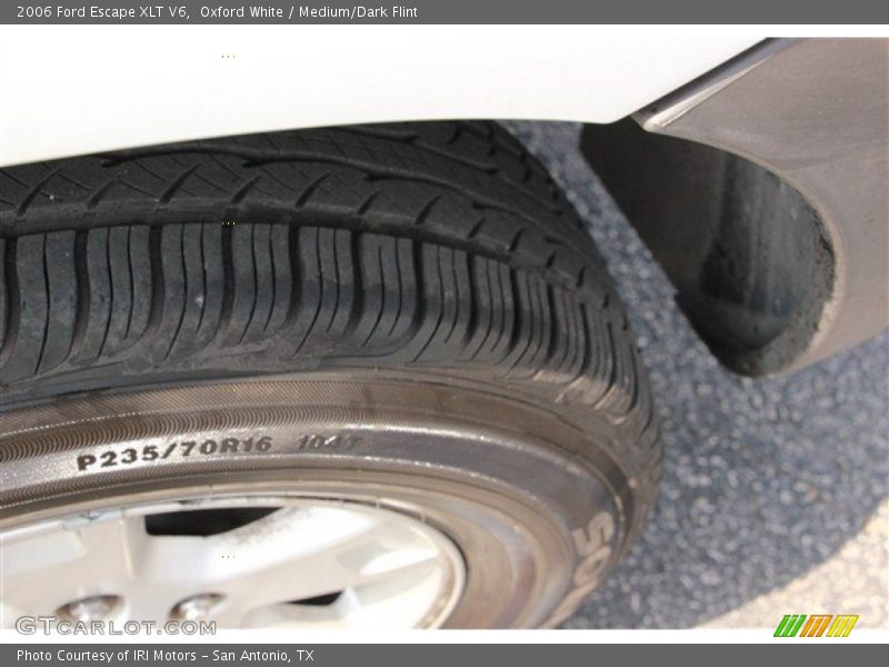 Oxford White / Medium/Dark Flint 2006 Ford Escape XLT V6