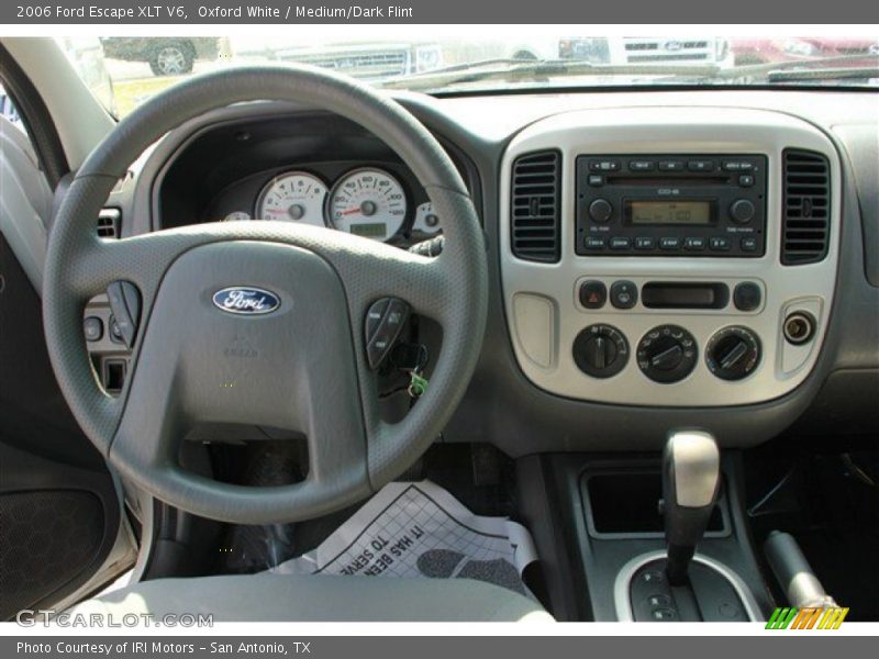 Oxford White / Medium/Dark Flint 2006 Ford Escape XLT V6