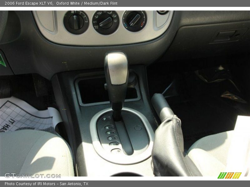 Oxford White / Medium/Dark Flint 2006 Ford Escape XLT V6