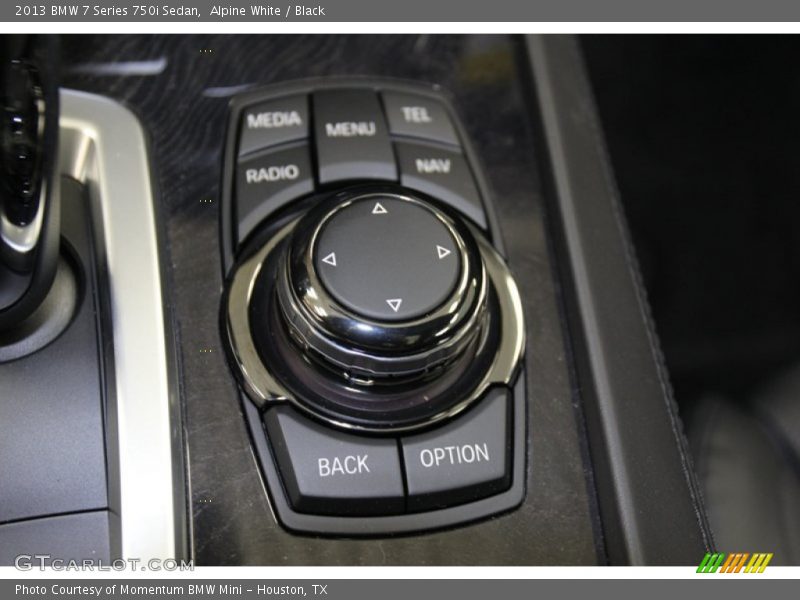 Alpine White / Black 2013 BMW 7 Series 750i Sedan