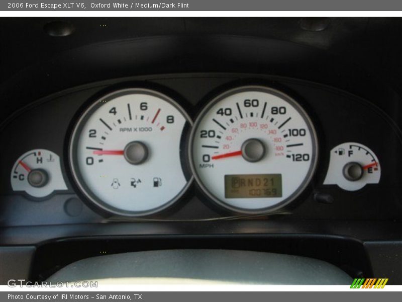 Oxford White / Medium/Dark Flint 2006 Ford Escape XLT V6