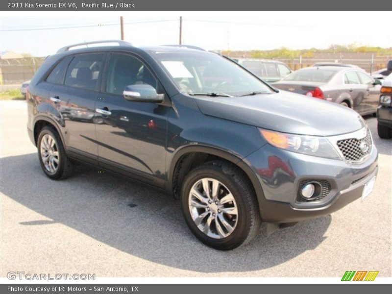 Pacific Blue / Black 2011 Kia Sorento EX V6