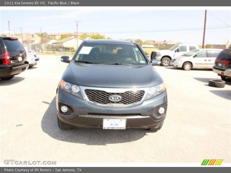 Pacific Blue / Black 2011 Kia Sorento EX V6