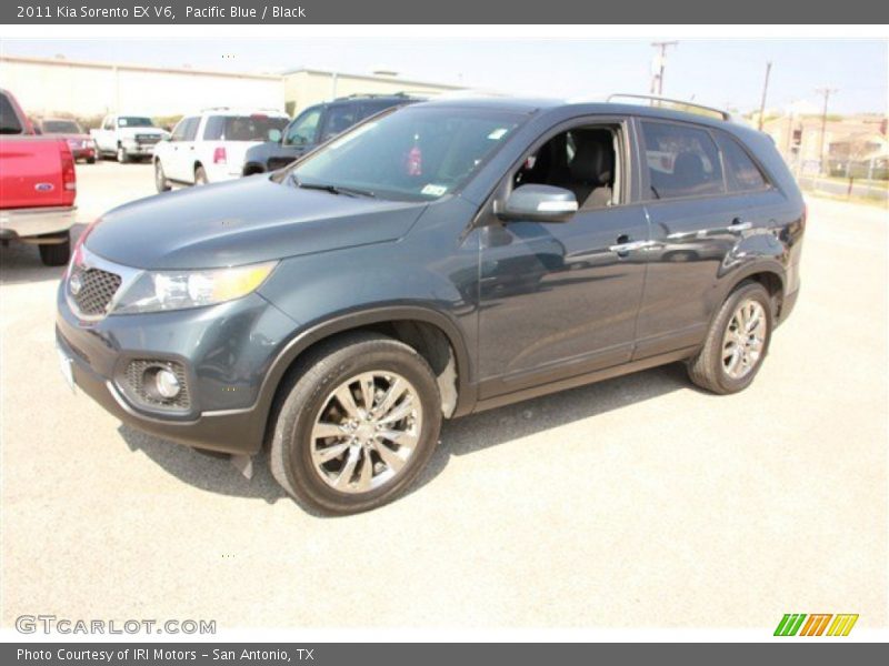 Pacific Blue / Black 2011 Kia Sorento EX V6