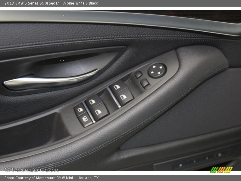 Alpine White / Black 2013 BMW 5 Series 550i Sedan