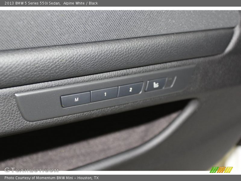 Alpine White / Black 2013 BMW 5 Series 550i Sedan