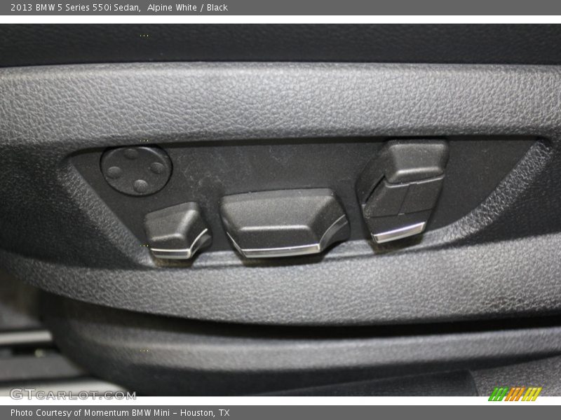 Alpine White / Black 2013 BMW 5 Series 550i Sedan