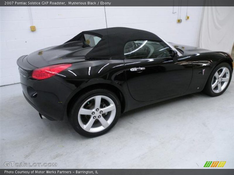 Mysterious Black / Ebony 2007 Pontiac Solstice GXP Roadster