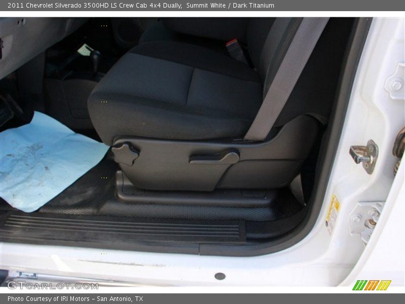 Summit White / Dark Titanium 2011 Chevrolet Silverado 3500HD LS Crew Cab 4x4 Dually
