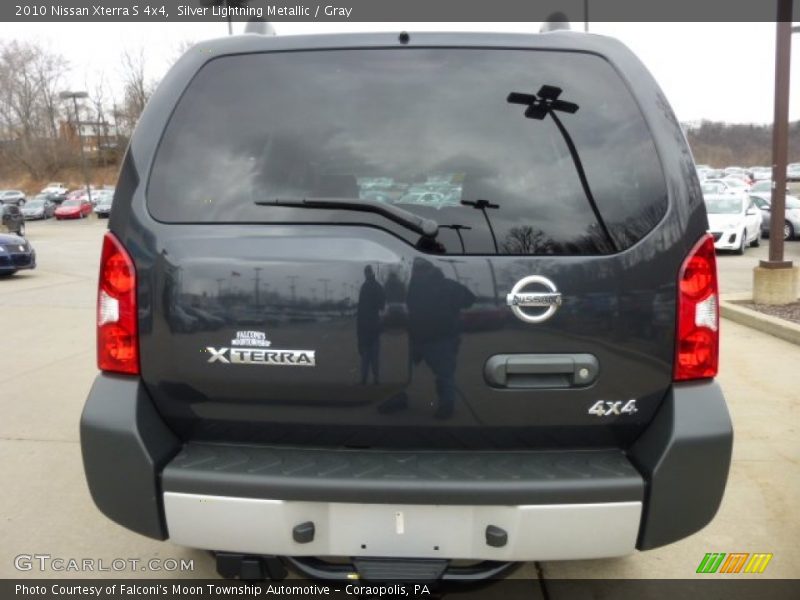 Silver Lightning Metallic / Gray 2010 Nissan Xterra S 4x4