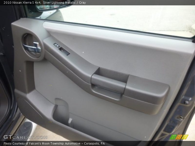 Silver Lightning Metallic / Gray 2010 Nissan Xterra S 4x4