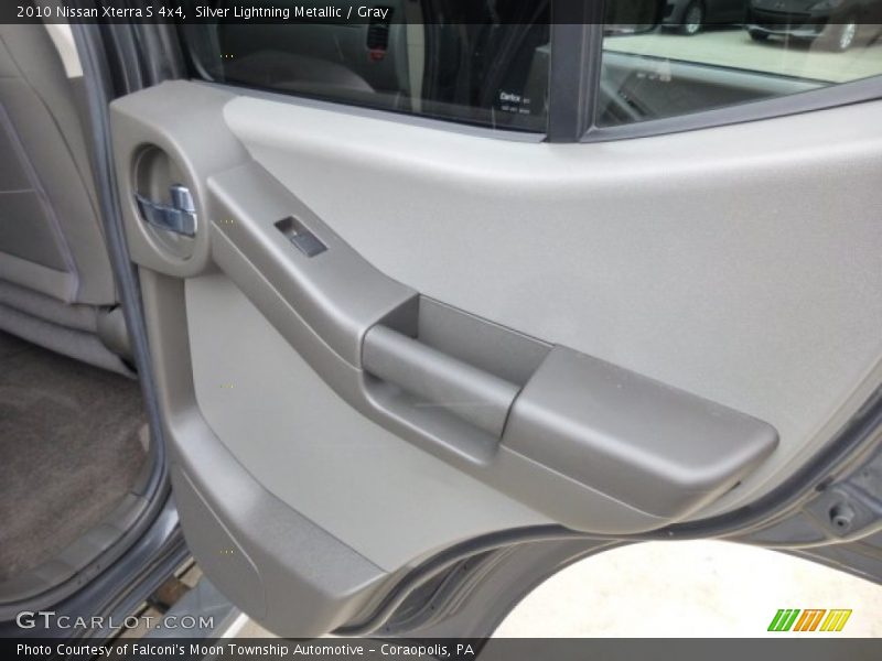 Silver Lightning Metallic / Gray 2010 Nissan Xterra S 4x4