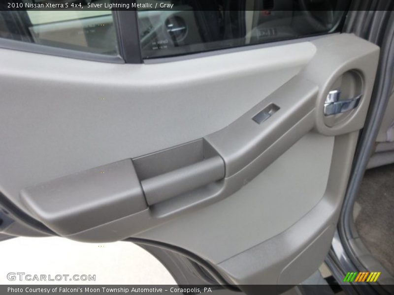 Silver Lightning Metallic / Gray 2010 Nissan Xterra S 4x4