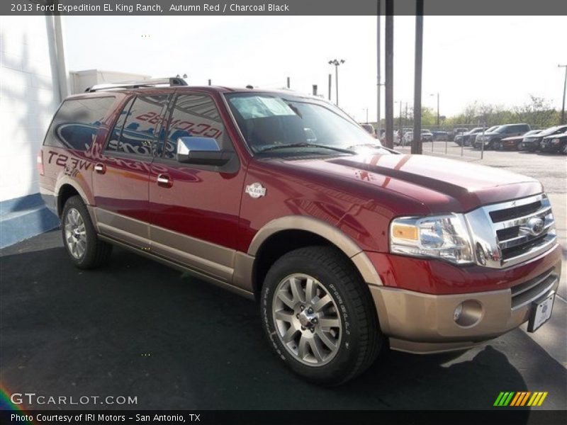 Front 3/4 View of 2013 Expedition EL King Ranch