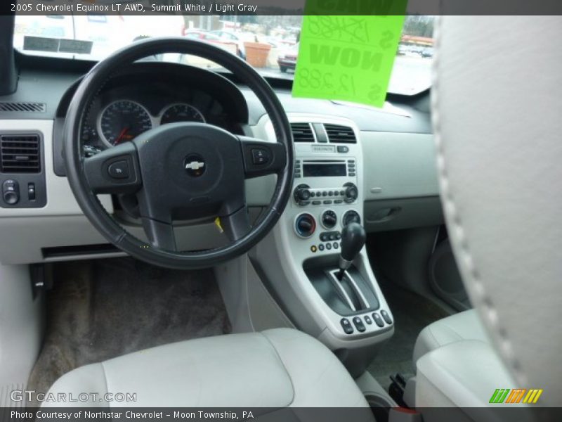 Summit White / Light Gray 2005 Chevrolet Equinox LT AWD