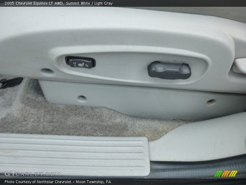 Summit White / Light Gray 2005 Chevrolet Equinox LT AWD