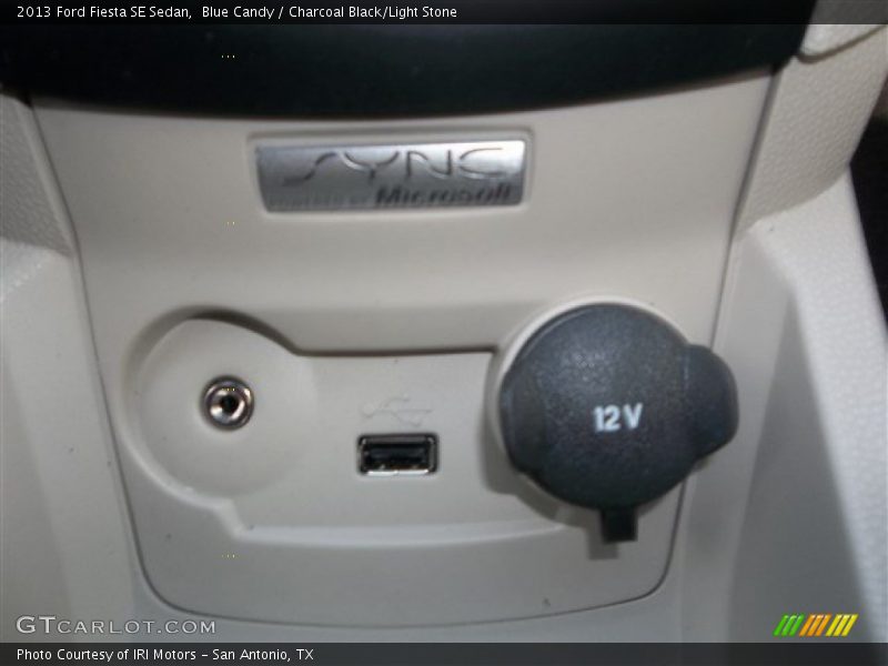 Blue Candy / Charcoal Black/Light Stone 2013 Ford Fiesta SE Sedan