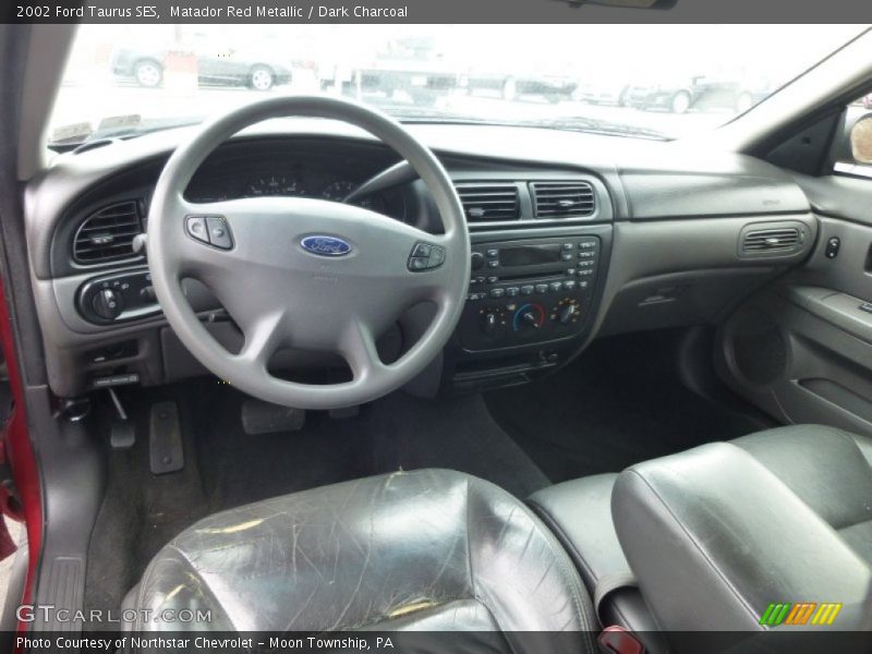 Matador Red Metallic / Dark Charcoal 2002 Ford Taurus SES