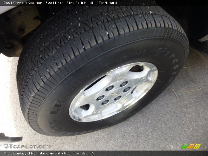 Silver Birch Metallic / Tan/Neutral 2004 Chevrolet Suburban 1500 LT 4x4