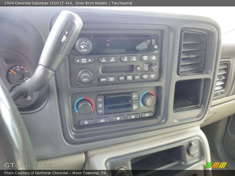 Silver Birch Metallic / Tan/Neutral 2004 Chevrolet Suburban 1500 LT 4x4