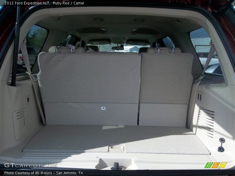  2013 Expedition XLT Trunk