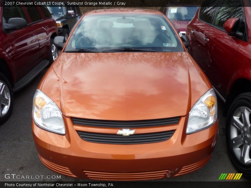 Sunburst Orange Metallic / Gray 2007 Chevrolet Cobalt LS Coupe