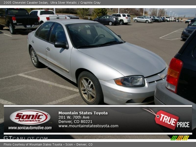 Ultra Silver Metallic / Graphite Gray 2005 Chevrolet Cavalier Sedan