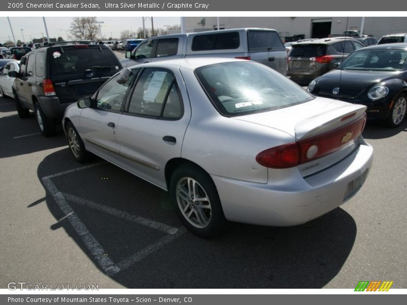 Ultra Silver Metallic / Graphite Gray 2005 Chevrolet Cavalier Sedan